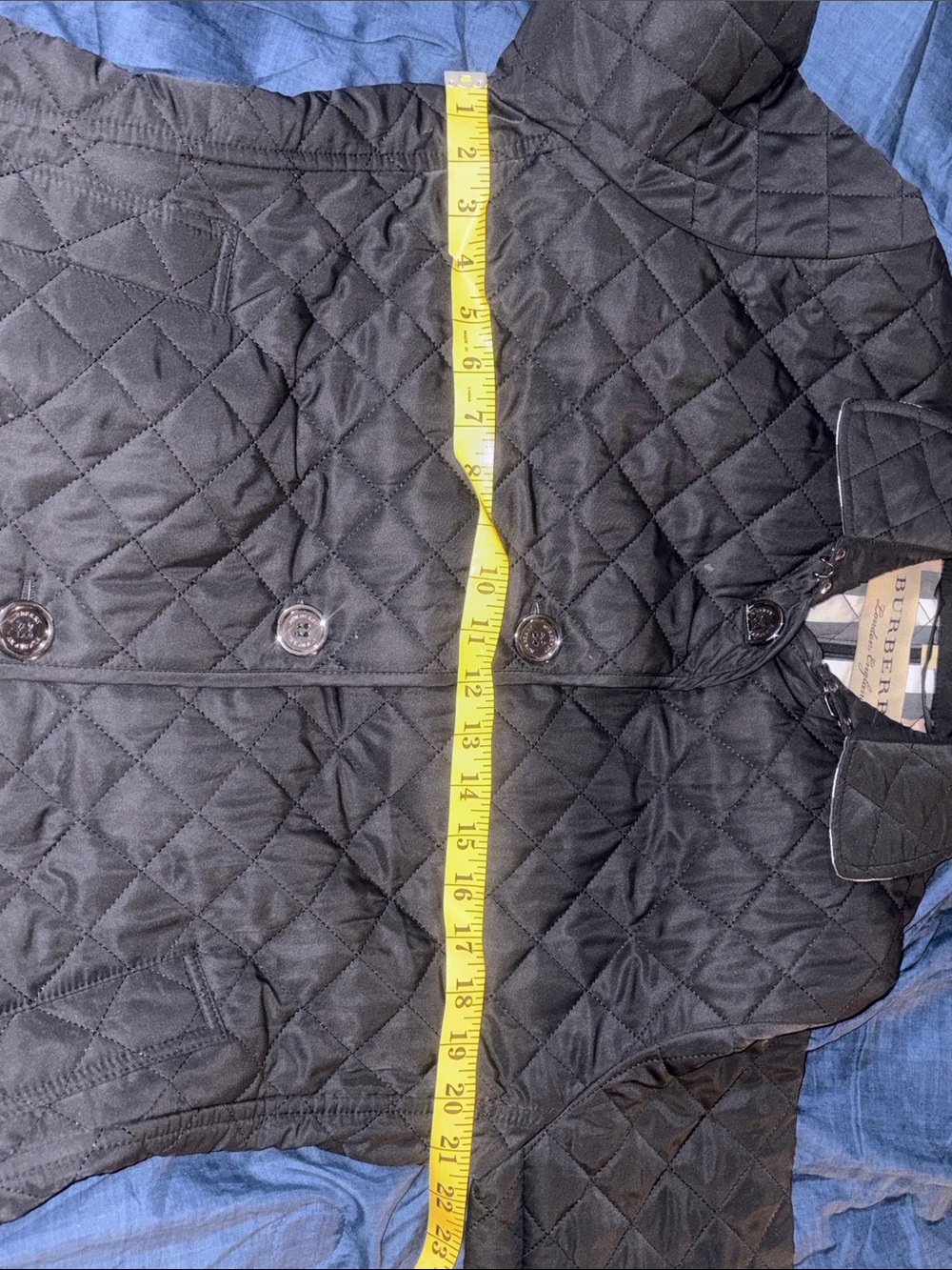 Burberry Black Quilted Puffer Jacket with Checked Lining Women’s XXl - Picture 3 of 9